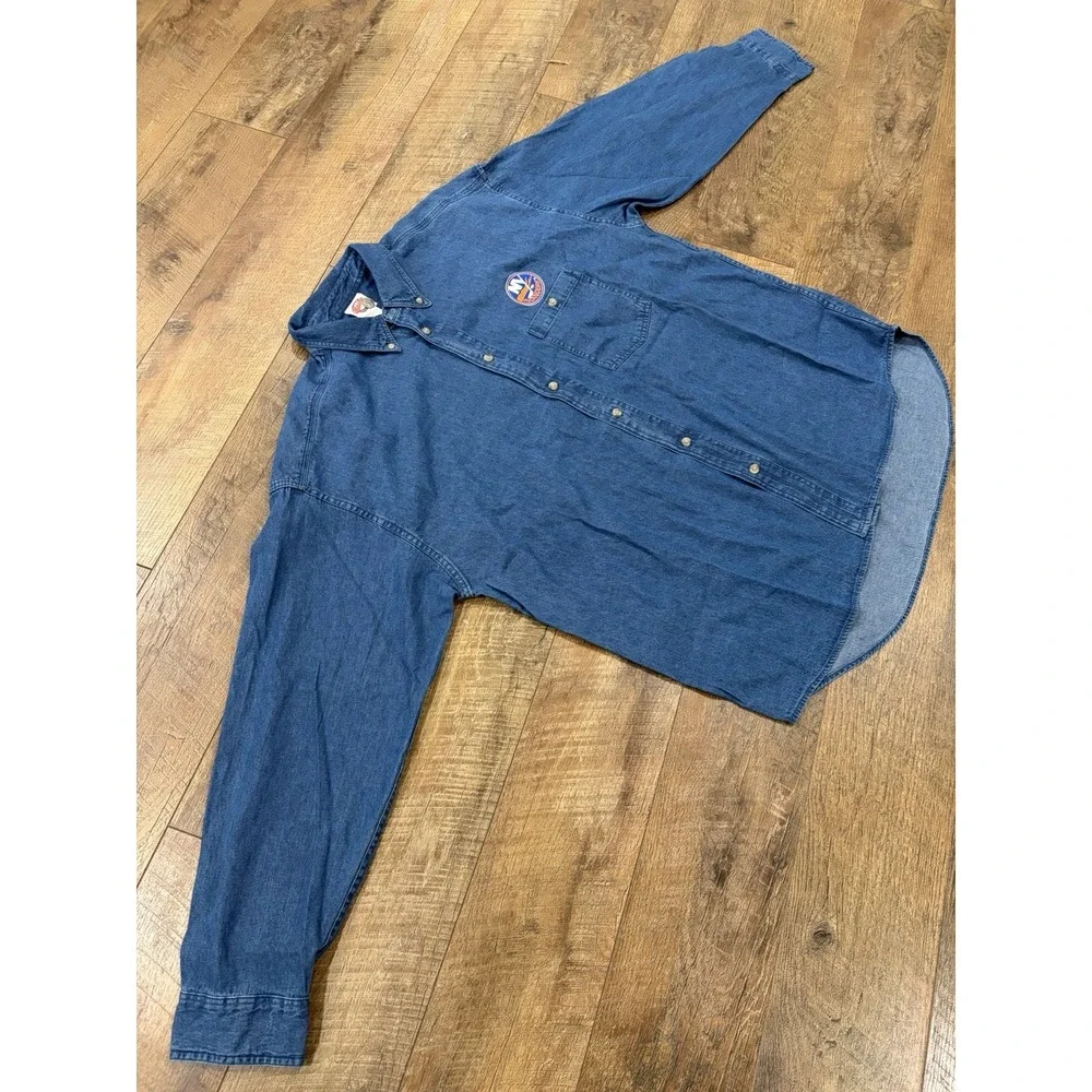 Vintage New York Islanders Embroidered Long Sleeve Denim Button Up Shirt XL Blue